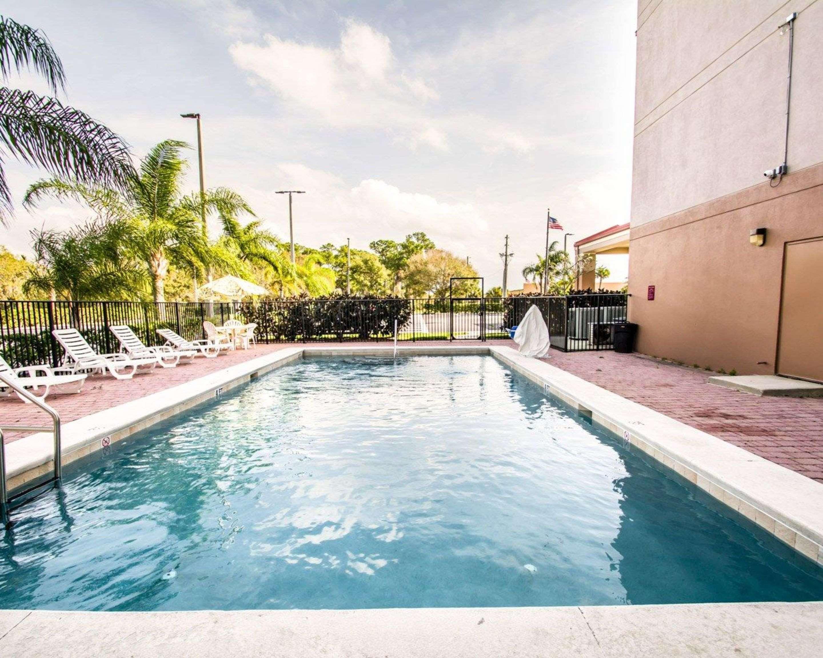 Sleep Inn Fort Pierce I-95 Екстериор снимка